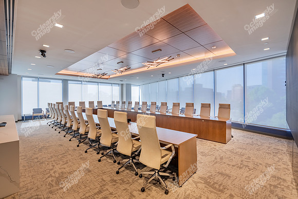 2060-peachtree-int1157