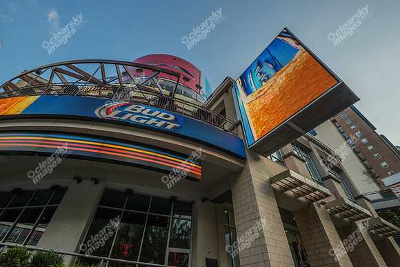 epicenter-signs-day-06