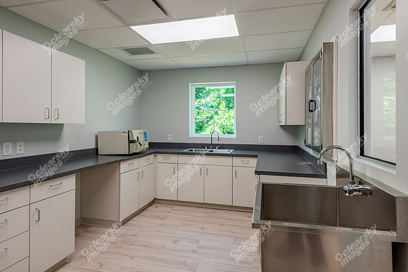 CarolinaPetsAnimalHospital_Surgery_Prep196