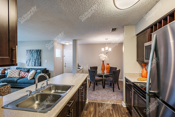 bridges-chapel-hill-int-6435