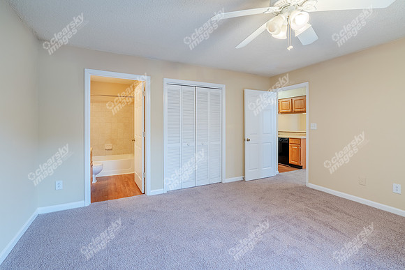 350-powell-int01349