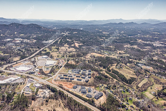 105-holston-air-0518