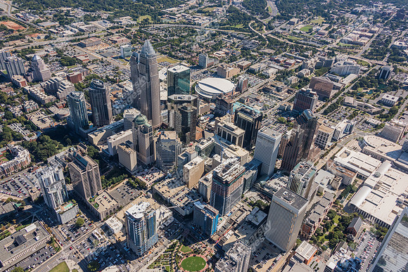 clt-cbd-uptown-101116-6545