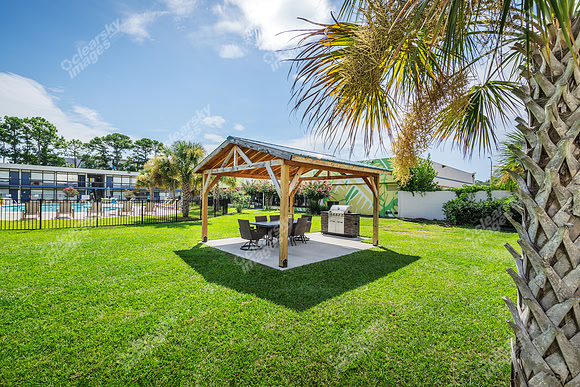 4903-market-ext22869