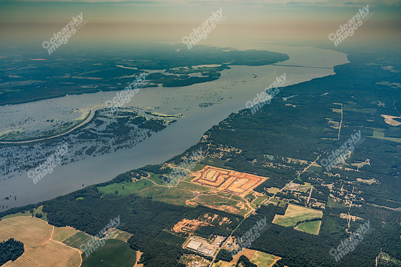old-river-air7778