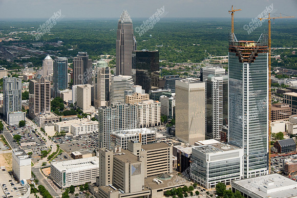 charlotte-CBD-helo-0409-570