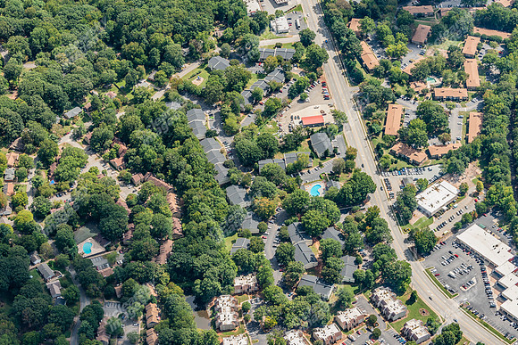 5518-w-market-air1841