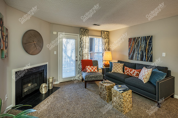 bridges-chapel-hill-int-6605