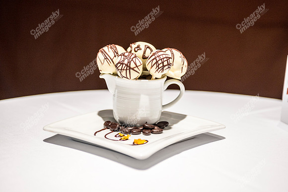 tiramisu-cake-pops-01