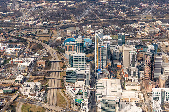 600-s-tryon-air-2368