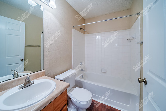 350-powell-int01369