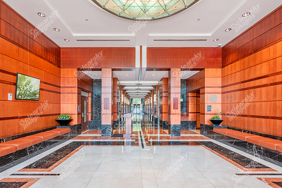 525-n-tryon-int0919