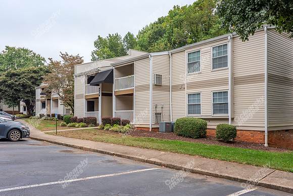 5518-w-market-ext0224
