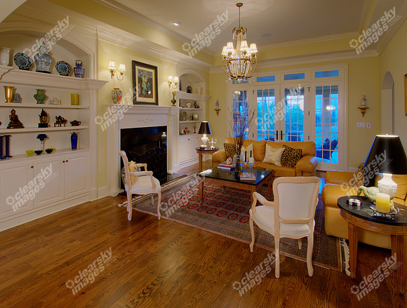 7605 Stonecroft Living 03