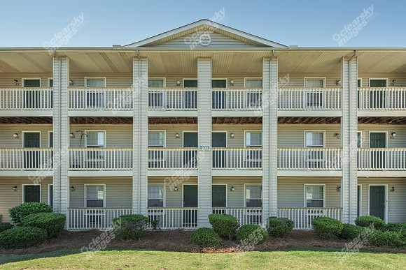 cypress-run-columbia-apts-ext-5757