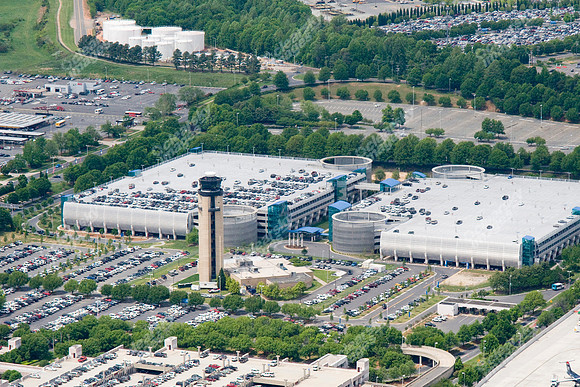 charlotte-douglas-airport-CDIA-400
