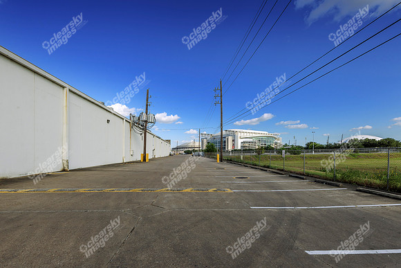 shops-3-corners-ext-5200
