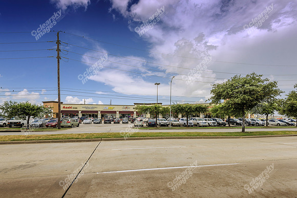 shops-3-corners-ext-5026