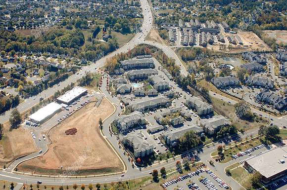 Courtney Oaks Apts 199