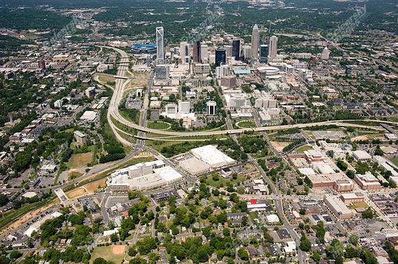 charlotte-airplane-skylines-2010-04-036