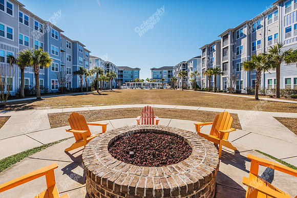107-village-center-ext-1701