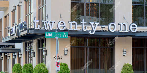 2121-mid-lane-apts-7166