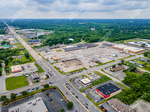6060-broadway-drn-0591
