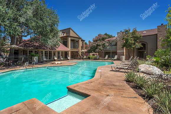 balcones-woods-apts-9550