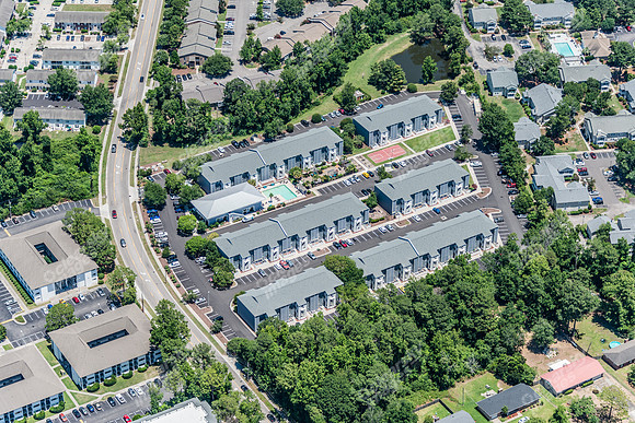455-racine-air-8323