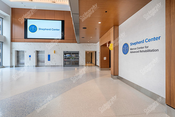2060-peachtree-int1297
