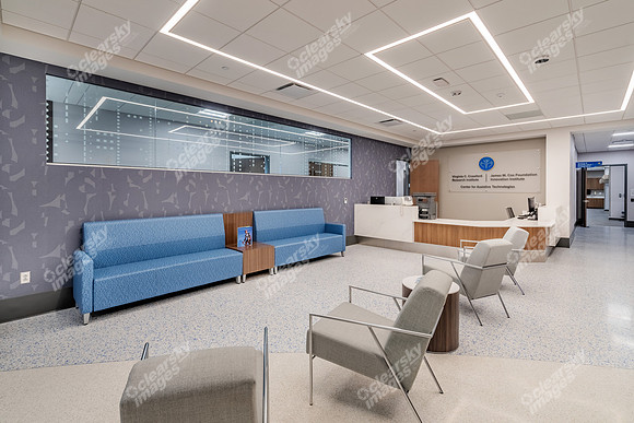 2060-peachtree-int1727