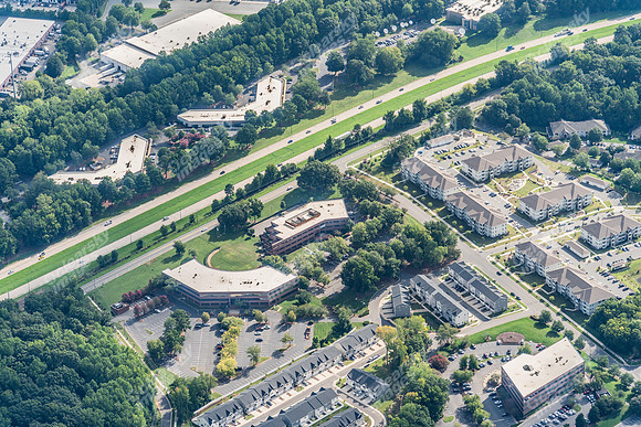 4824-parkway-air1195