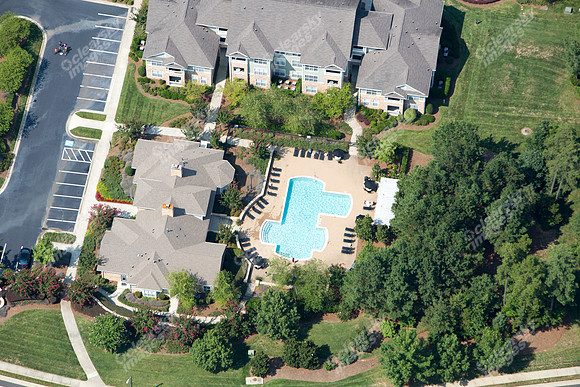 notting-hill-apts-0814-572