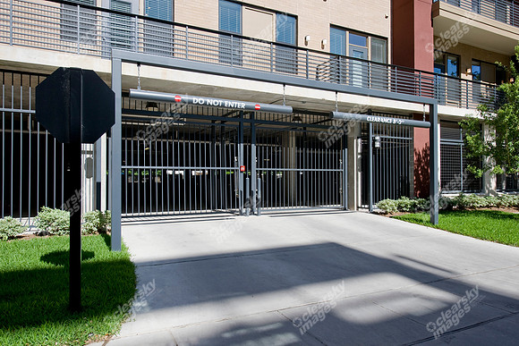 2121-mid-lane-apts-6838