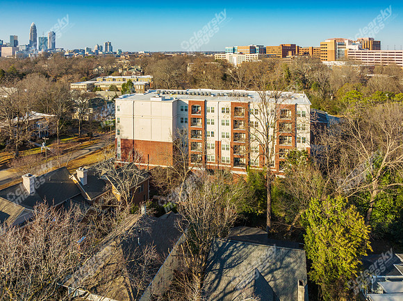511-queens-drn-0547