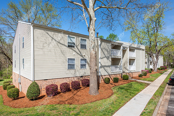 1701-hudson-ext9318
