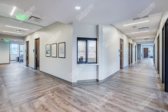 915-w-1st-int77941