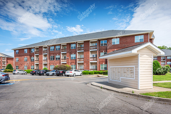 101-pembroke-ext0495