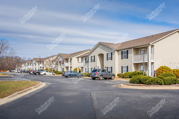 643-s-pierce-ext3751